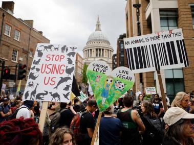 En los últimos días, activistas climáticos del grupo Extinction Rebellion han marchado en Londres para reclamar los derechos de los animales.