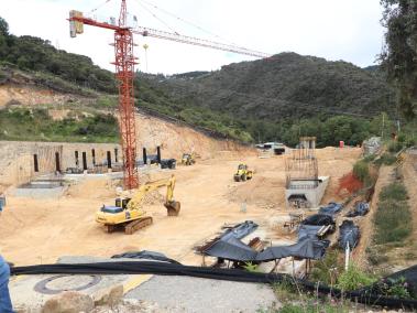 Las obras de ampliación de la planta Francisco Wiesner, en La Calera, están paralizadas totalmente desde mediados de febrero pasado.