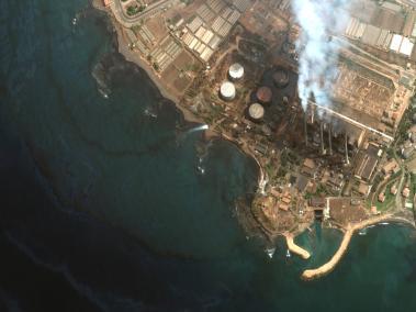 El incidente ocurrido la semana pasada en la localidad de Baniyas ha llevado al derramamiento de unas 18.000 toneladas de petróleo, cuya extensión en el mar alcanzaría unos 1.000 kilómetros cuadrados.