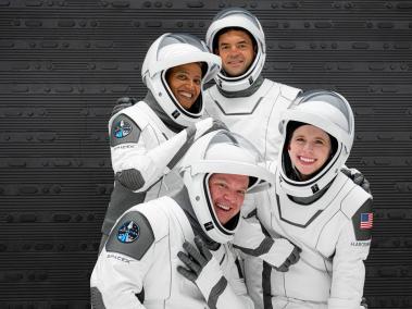 La tripulación de Inspiration4: Chris Sembroski, Sian Proctor, Jared Isaacman y Hayley Arceneaux.