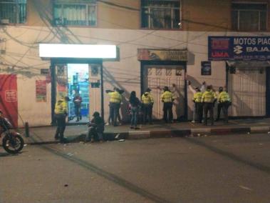 Policía Antinarcóticos hizo presencia en la localidad de Los Mártires, en Bogotá.