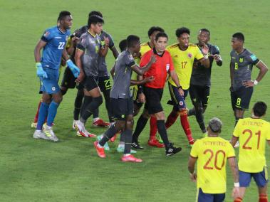 Partido Colombia Ecuador en el estadio Metropolitano de Barranquilla, el cual quedó 0-0 con donde se dieron jugadas polémicas.