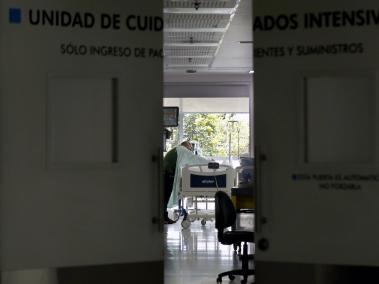 Atención UCI para pacientes Covid en la Clínica CES de Medellín.