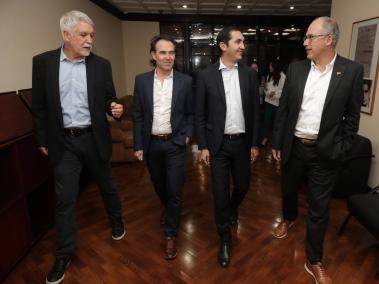 De izq. a der.: Enrique Peñalosa, Federico Gutiérrez, David Barguil y Juan Carlos Echeverry.