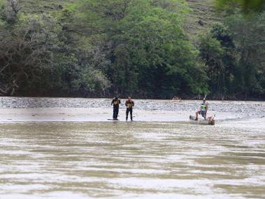El 12 de enero, una familia que se transportaba en un vehículo, cayó al río Cauca.