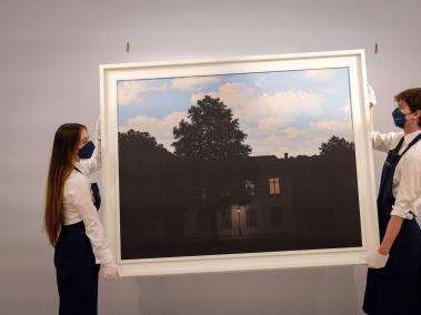 El cuadro hace parte de una serie de 17 obras al óleo que “constituyen la única verdadera tentativa de Magritte de crear una serie en su obra.