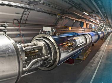 Recreación del interior del túnel del gran colisionador de hadrones (LHC), donde se produjeron las colisiones que han dado lugar a estos resultados.