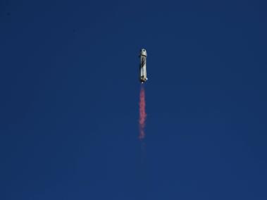 Blue Origin lanza su cuarta misión con turistas espaciales