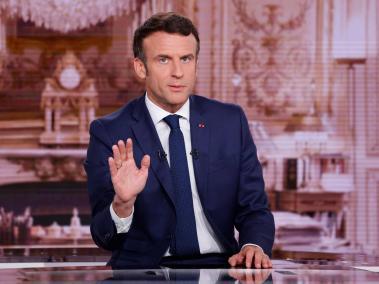 Emmanuel Macron en comparecencia televisiva antes de las elecciones presidenciales.