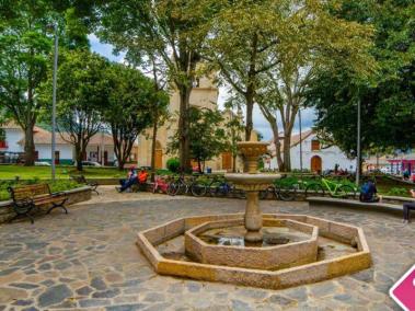 Vista de la plaza principal de Tenjo, Cundinamarca..