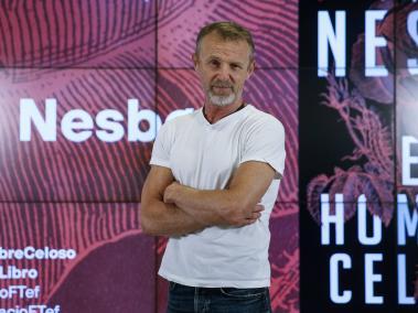 Nesbo, padre del personaje del policía Harry Hole, ha llegado a más de 50 millones de lectores y ha sido traducido a 50 idiomas.
