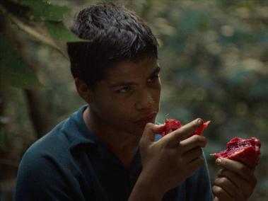 Jhojan Jiménez es el protagonista de ‘La jauría’, un retrato de jóvenes sobre los cuales cae una sombra violenta de la generación antecesora.
