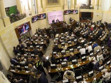 Esta no es la primera vez que es presentada una reforma que para modificar asuntos fundamentales en el Congreso de Colombia.