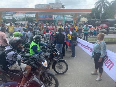 Protestas en medio de la jormada contra los peajes de Cartagena y Turbaco