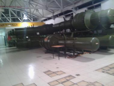 Varios misiles almacenados dentro de la base de la base militar Capitán Manuel Ríos en el estado Guárico.