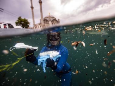 El mar Mediterráneo ostenta el vergonzoso récord de ser el más contaminado de todo el planeta.