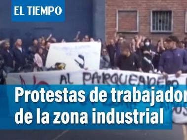 Trabajadores de la Zona Industrial protestaron por las nuevas zonas de parqueo, que el Distrito instaurará fuera de su lugar de trabajo.