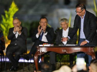 El Gobierno de Gustavo Petro radica en el Congreso de la República el proyecto de ley del Plan Nacional de Desarrollo 2022-2026.