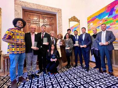 Colombianos premiados en España