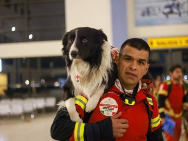 El equipo de rescate viajó desde México hacia Turquía.