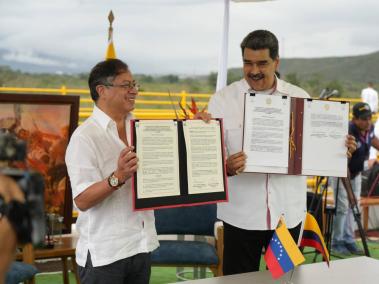 Presidente Petro y Nicolás Maduro