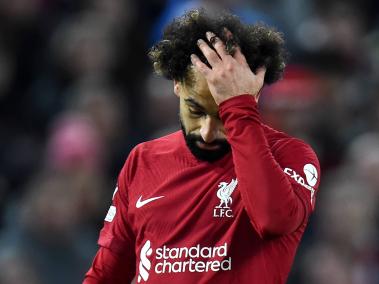 Mohamed Salah se lamenta tras la derrota del Liverpool contra Real Madrid.