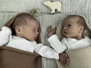 Los gemelos nacieron de cinco meses, corriendo el riesgo de perder la vida o quedar con secuelas físicas de por vida.