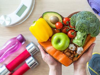 Un plan alimenticio o nutricional es una organización de la alimentación que necesita cada persona para mantenerse sano