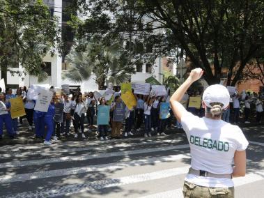 Protesta empleados Sura en Medellín
