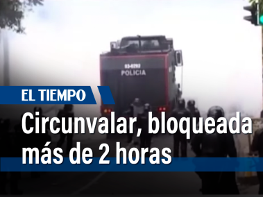 Enfrentamientos con la fuerza pública en La Macarena bloquearon la av. Circunvalar