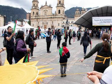 Víctimas del conflicto en evento de conmemoración en la Plaza de Bolívar, en Bogotá, por el Día de las Víctimas. Foto: 11/04/2023