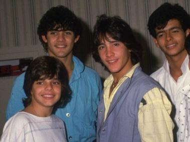 Menudo en 1985, con la integración de Ricky Martin, Charlie Rivera, Roy Rosselló, Robby Rosa y Ray Acevedo.