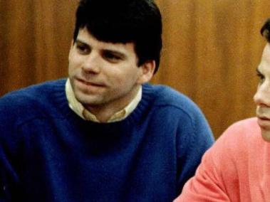 Lyle (izquierda) y Erik (derecha) Menéndez durante el primer juicio en 1992.
