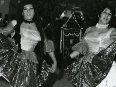 Ofelia y Barbarella, dos de las mujeres trans que revolucionaron con su presencia las fiestas populares en Bolivia.
