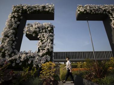 Instalación floral del G7 antes de la Cumbre del G7 en el Parque Conmemorativo de la Paz de Hiroshima.
