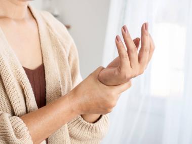 La artritis reumatoide grave puede causar discapacidades físicas.