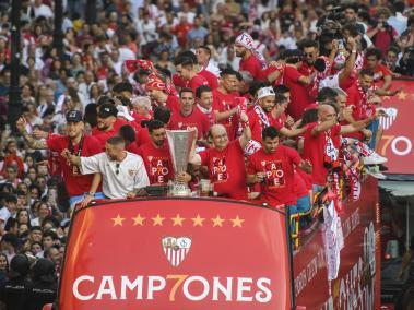 Festejo del Sevilla tras ganar otra vez la Europa League.
