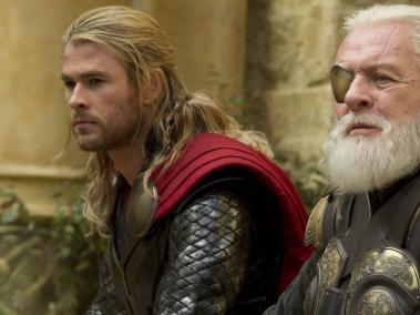 El actor hizo de Odín, el padre de Thor, interpretado por Chris Hemsworth.