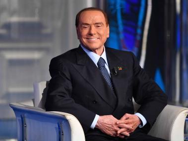 Según Berlusconi, se enfrentó a más de 100 investigaciones y juicios relacionados con fraude fiscal.