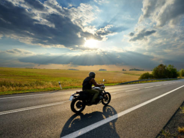Es fundamental revisar y mantener en buen estado la motocicleta antes de emprender cualquier viaje.