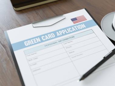 Las personas que hayan residido continuamente en EE. UU. desde antes del 1 de enero de 1972, pueden ser elegibles para solicitar una green card.