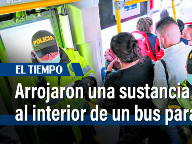 Delincuentes arrojaron sustancia al interior de un TransMilenio para robar