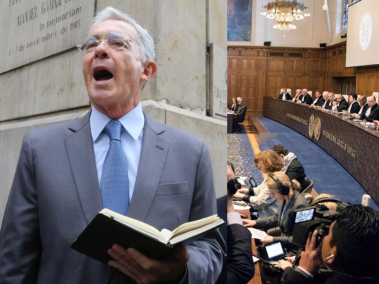 Álvaro Uribe - Corte de la Haya