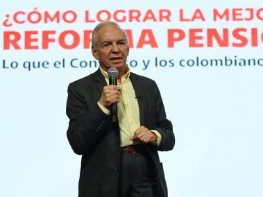 Ricardo Bonilla, ministro de Hacienda en su intervención en el Foro sobre pensiones de Anif.