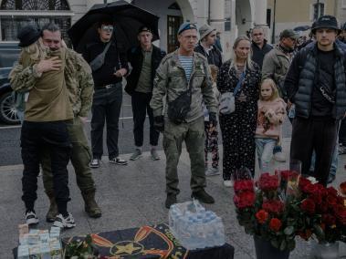 NYT: Un memorial en Moscú para Yevgeny V. Prigozhin, líder del grupo Wagner, y otras personas que murieron en un avionazo.