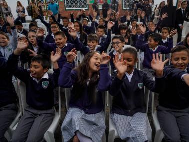 Empezó la temporada de matrículas con cerca de 125 mil cupos disponibles en los colegios oficiales de Bogotá.En la primera etapa se tramitarán cupos nuevos para aquellos estudiantes que desean ingresar a un colegio oficial. Será por etapas, según los grados. ¡Se amplió la oferta! Las familias podrán solicitar cupo en seis colegios nuevos que serán entregados antes de que finalice el 2023. en el lanzamiento la secretaria de educación Edna Bonilla. Bogotá 4 de septiembre del 2023. FOTO MAURICIO MORENO EL TIEMPO CEET