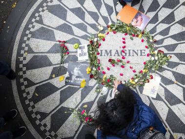 NYT: El mosaico Imagine es parte de Strawberry Fields, un monumento a John Lennon en Central Park.