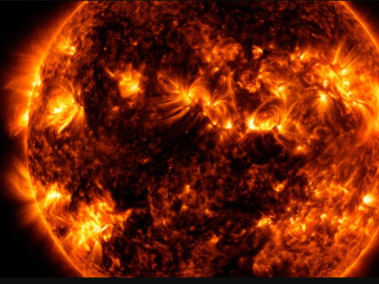 Las temperaturas que tiene la corona del sol estarían en los dos millones de grados.