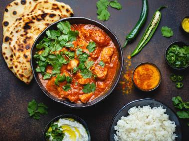 El curry está asociado con la cocina de la India, sin embargo pudo tener un origen distinto.