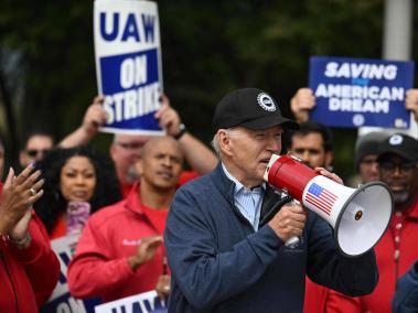 El presidente de Estados Unidos, Joe Biden, en la huelga del sindicato United Auto Workers (UAW).